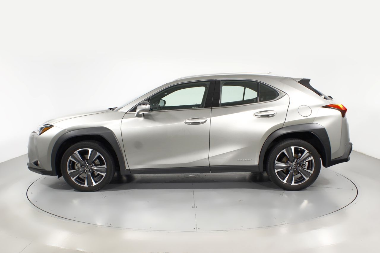 Foto Lexus UX 18