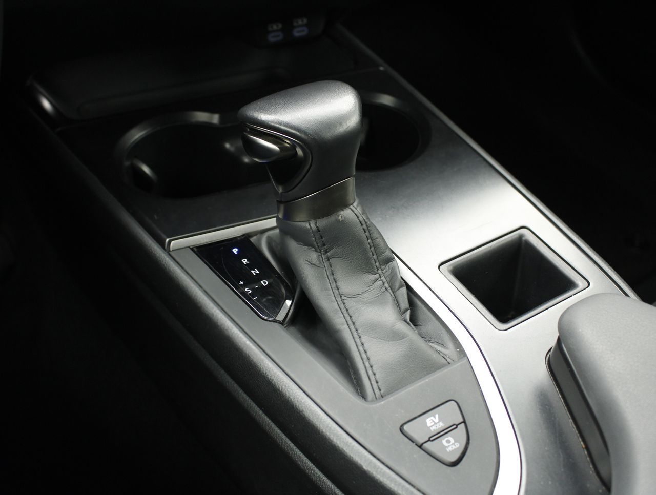 Foto Lexus UX 10