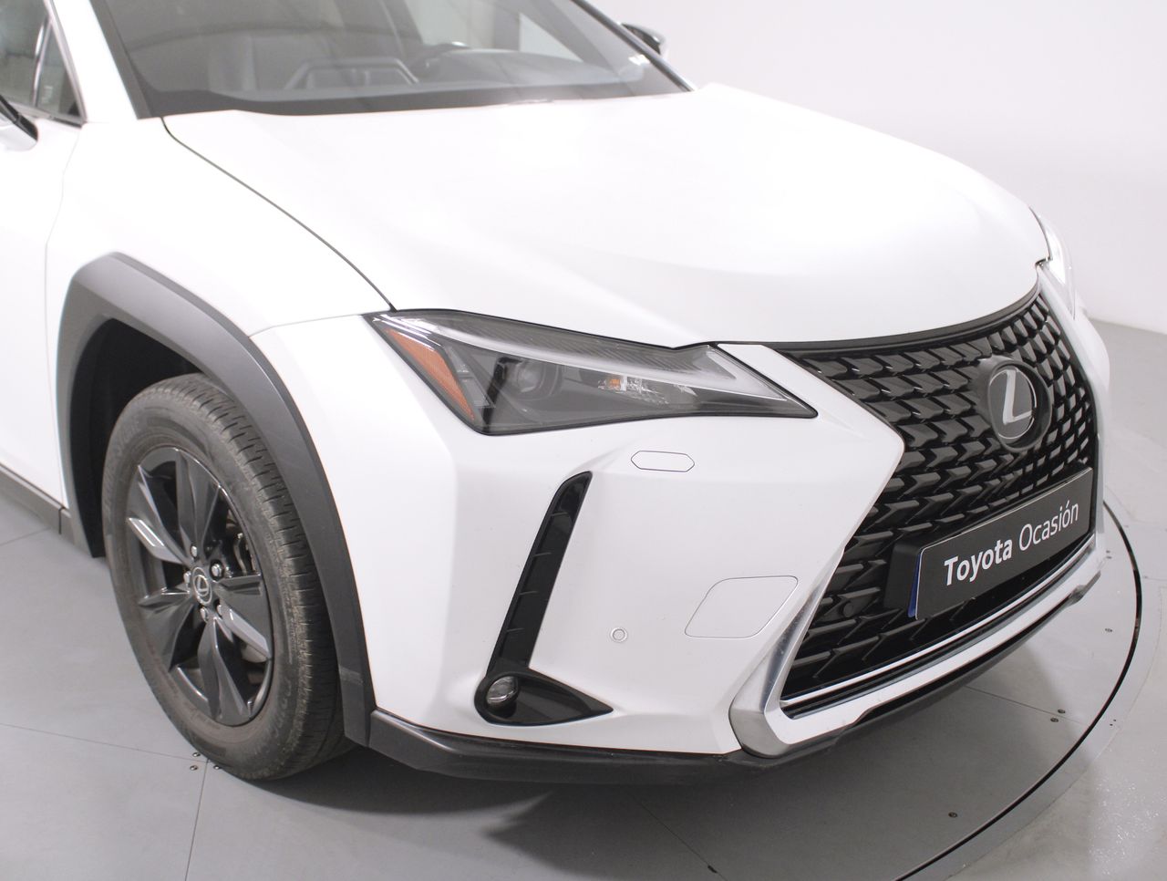 Foto Lexus UX 16