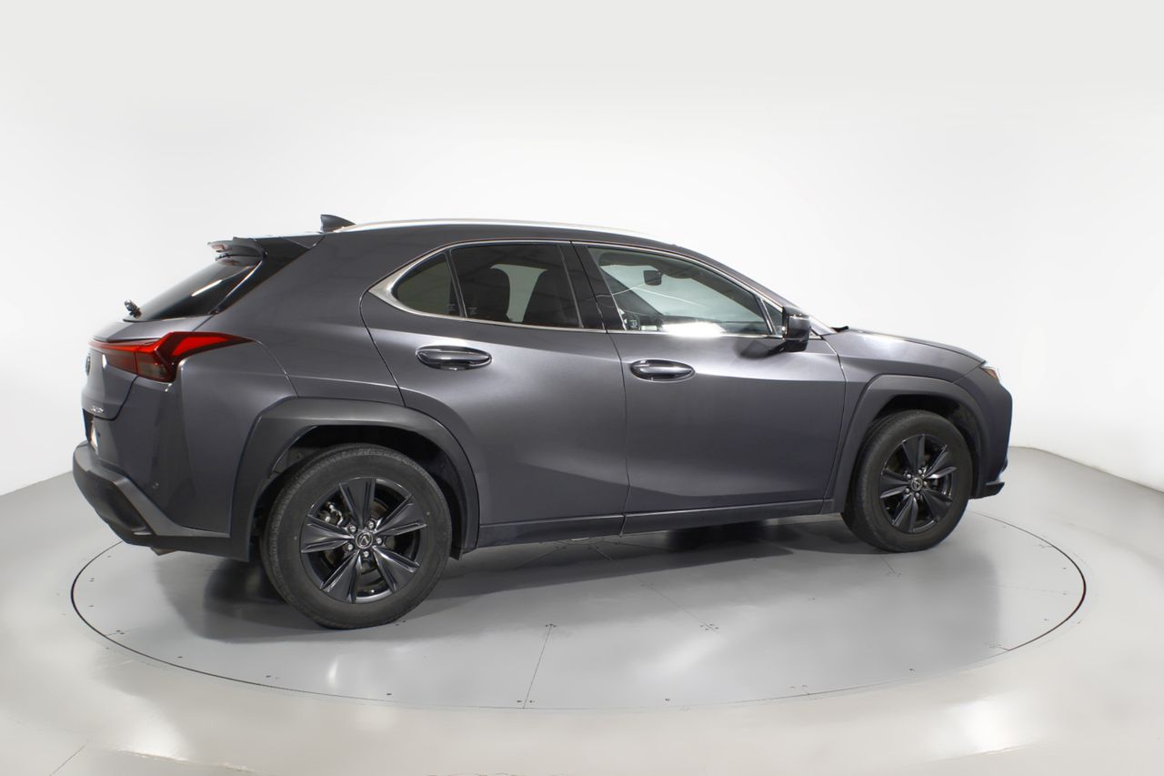 Foto Lexus UX 24