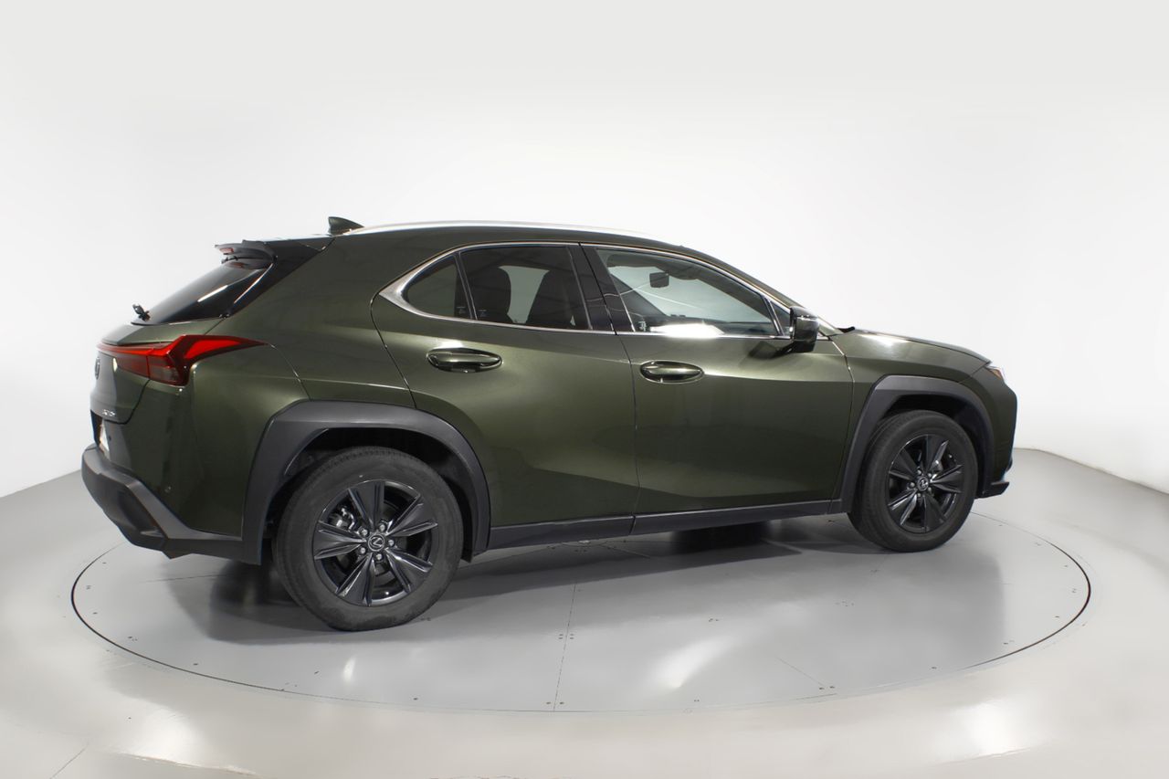 Foto Lexus UX 24