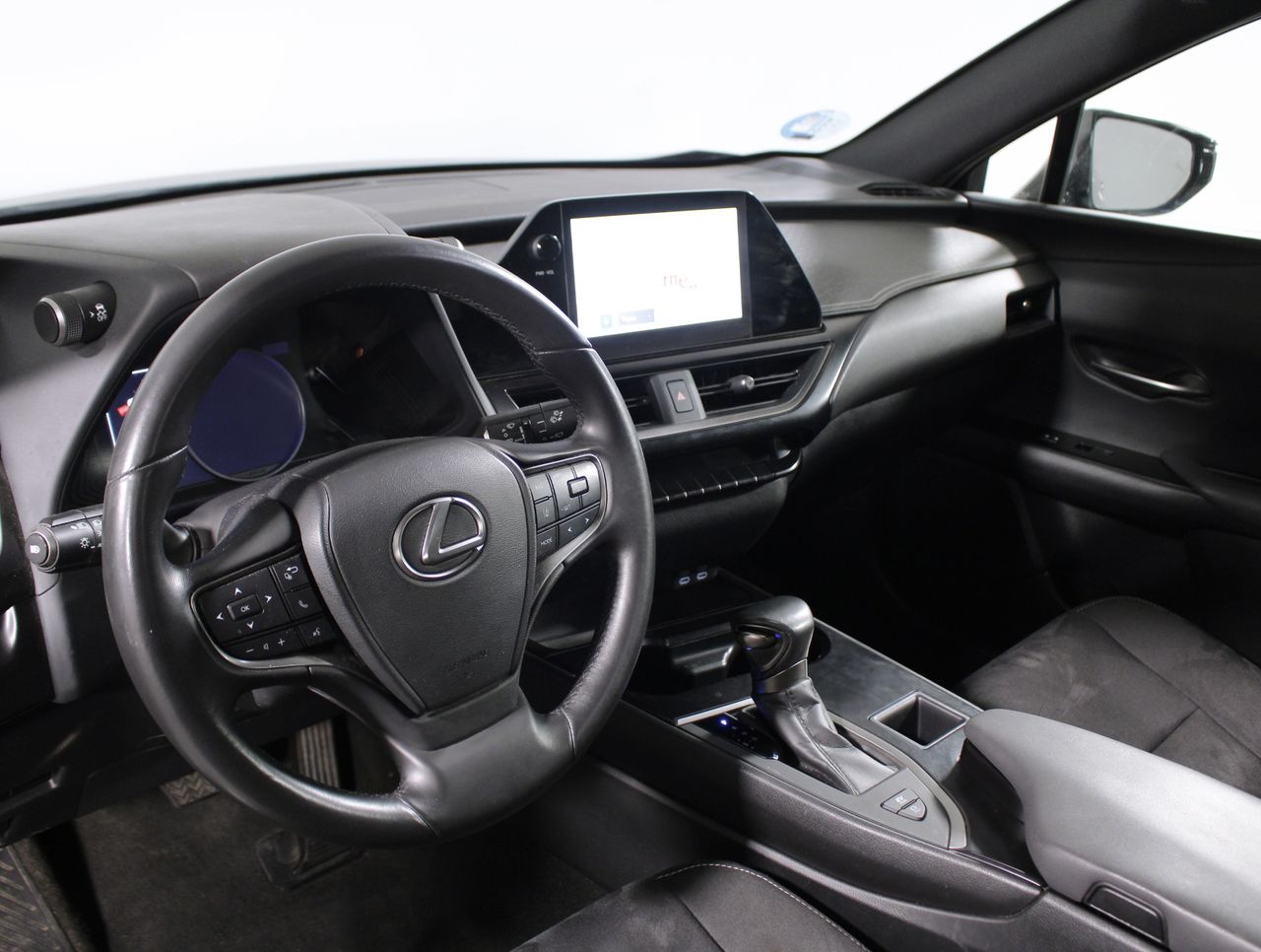 Foto Lexus UX 28