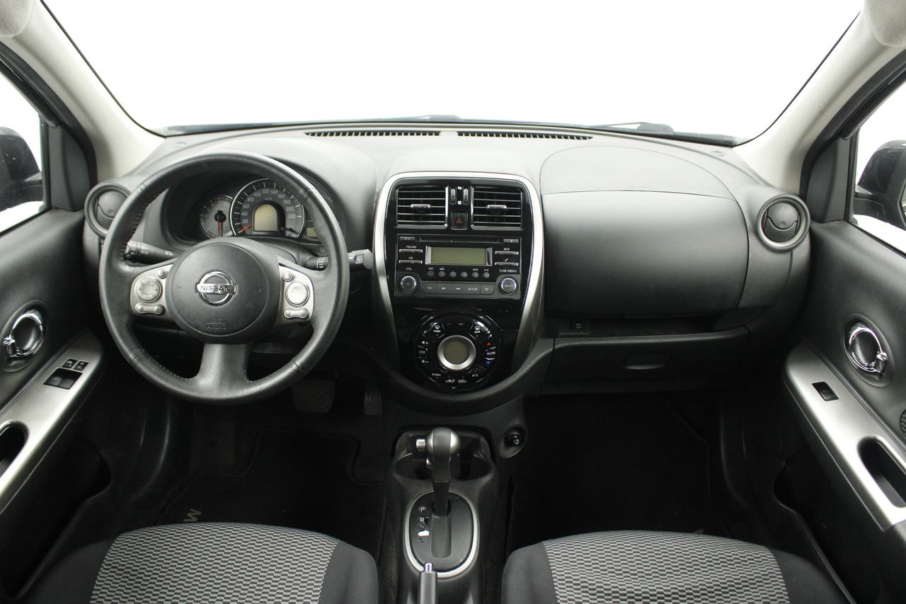 Foto Nissan Micra 4