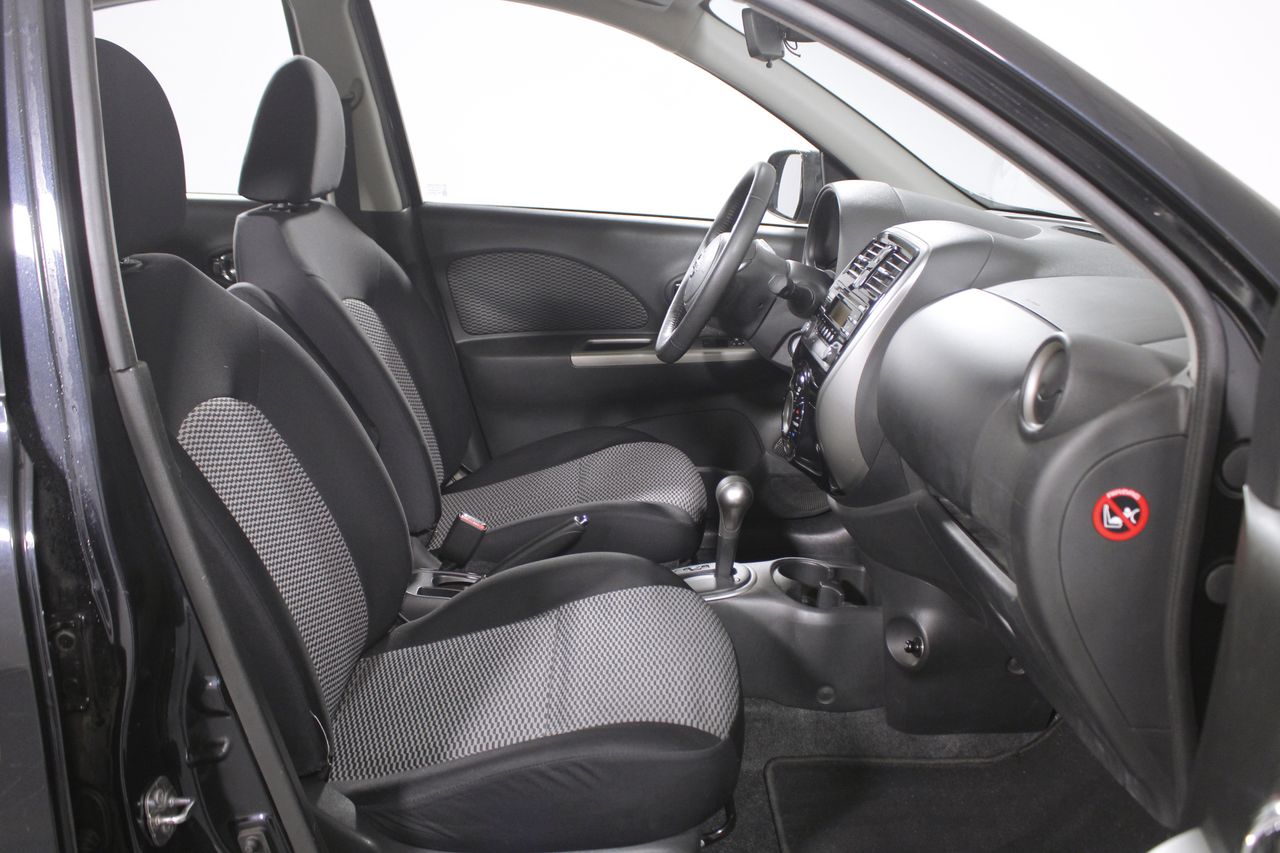 Foto Nissan Micra 5