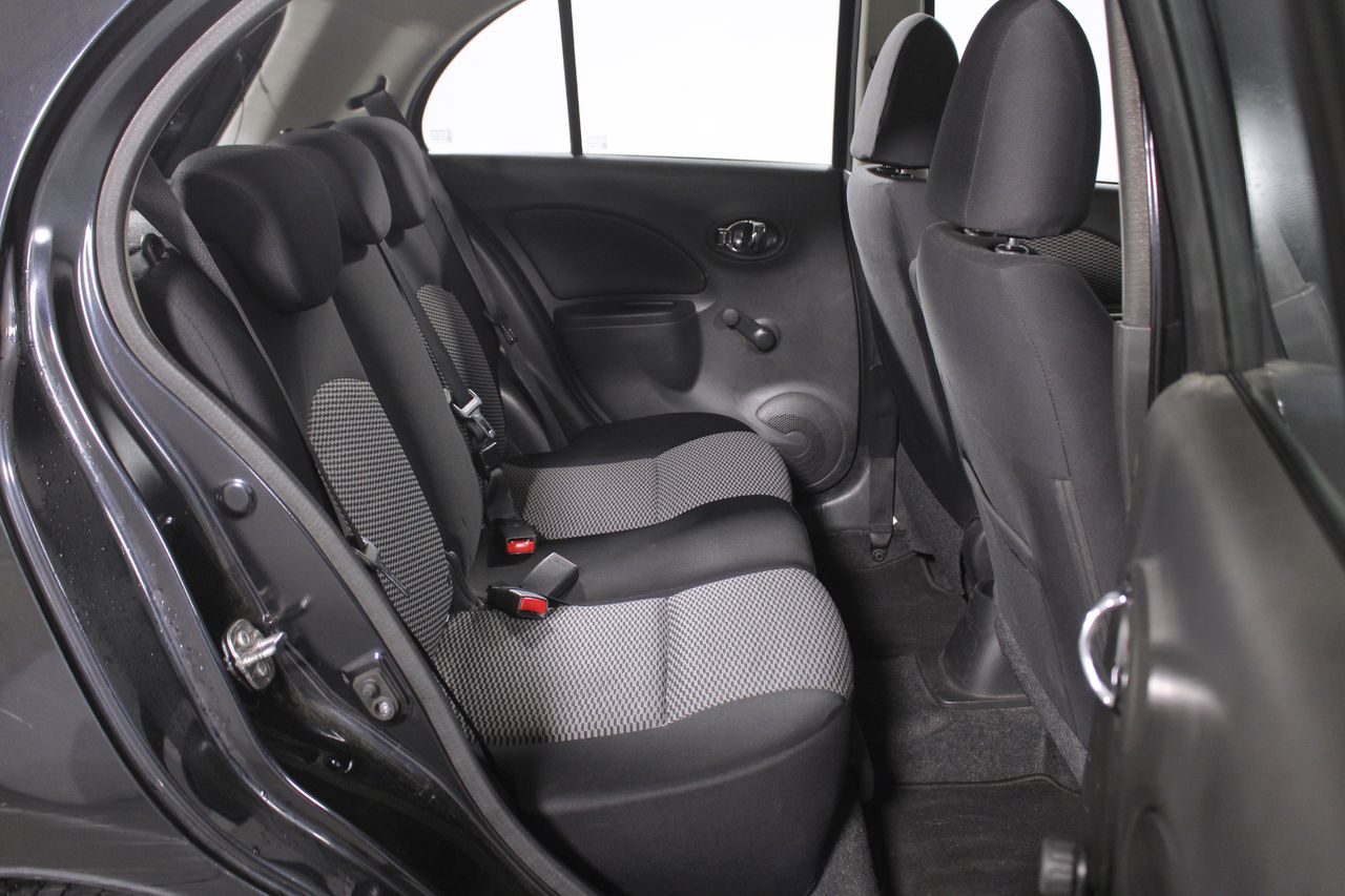 Foto Nissan Micra 6