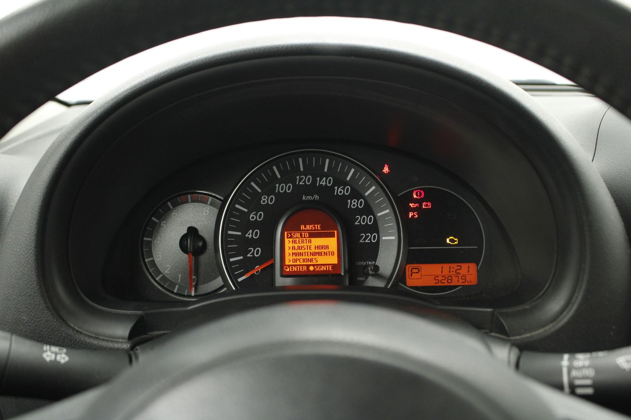Foto Nissan Micra 9
