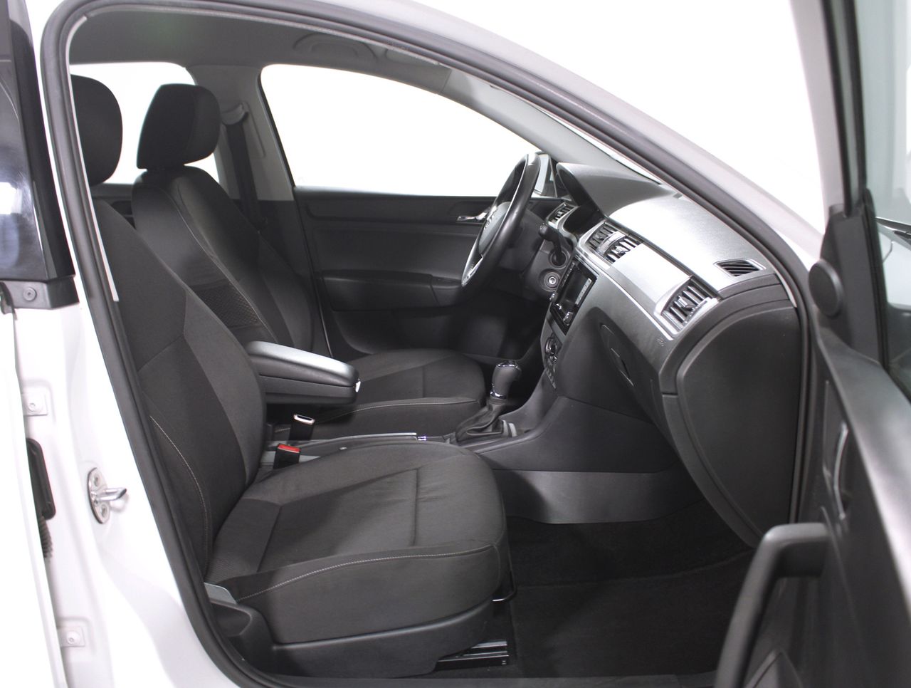 Foto Skoda Rapid 5