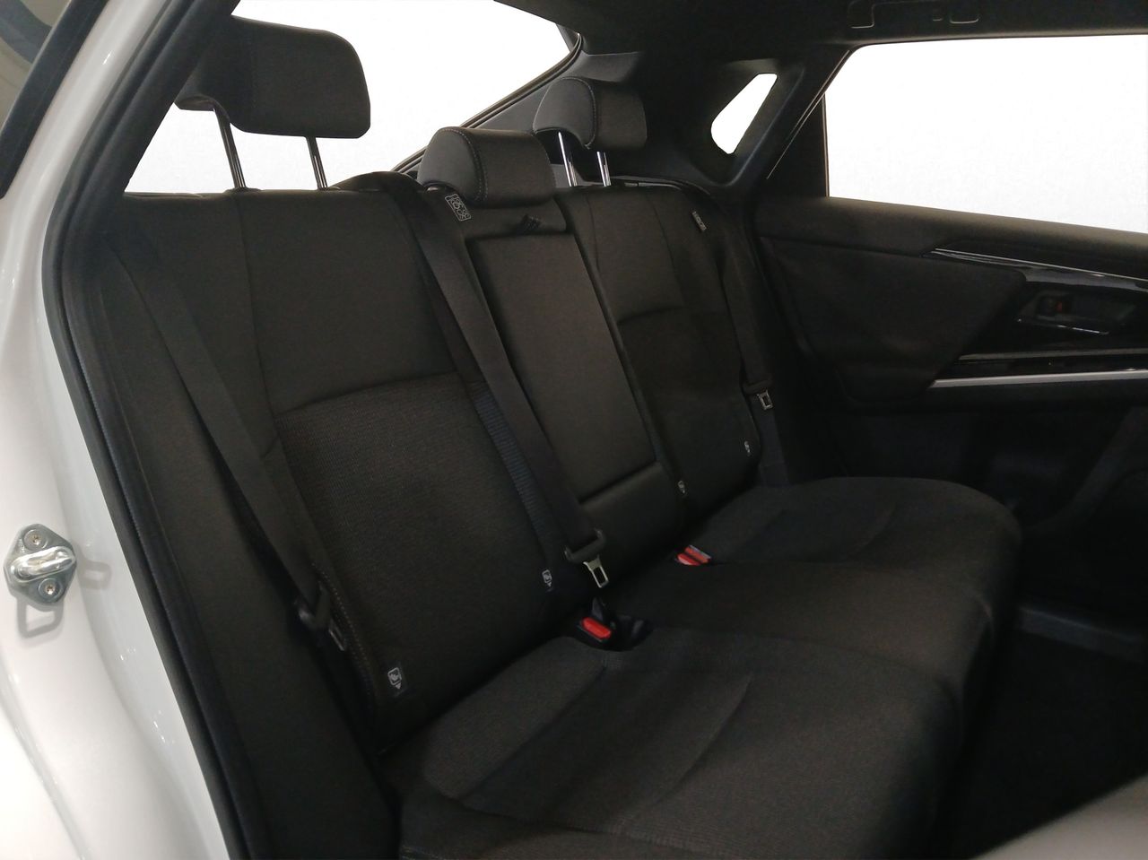 Foto Toyota BZ4X 6