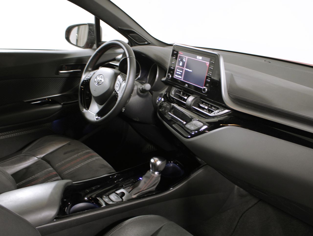 Foto Toyota C-HR 15