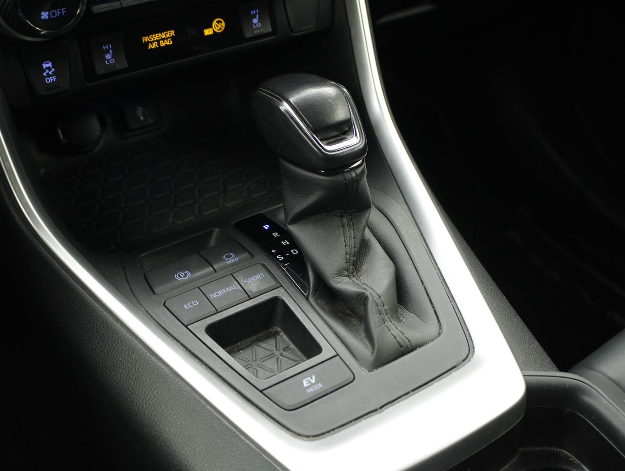 Foto Toyota Rav4 10