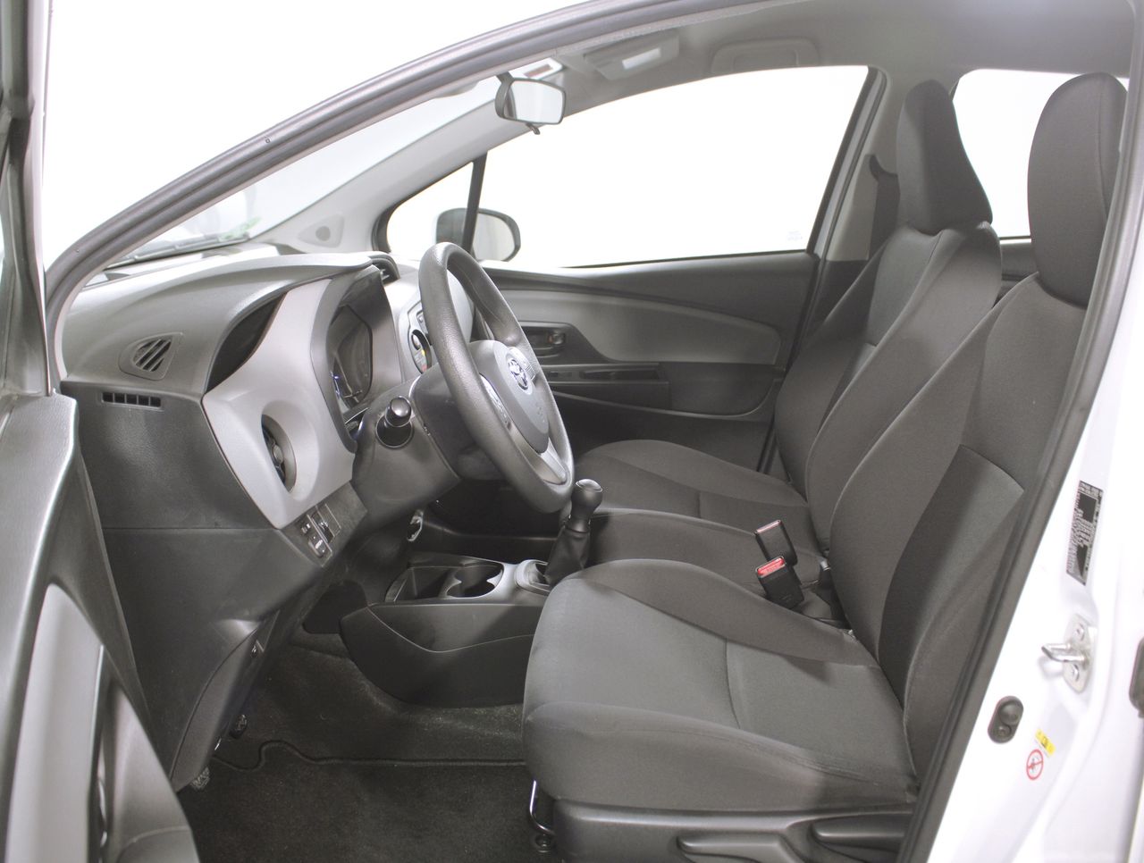 Foto Toyota Yaris 27