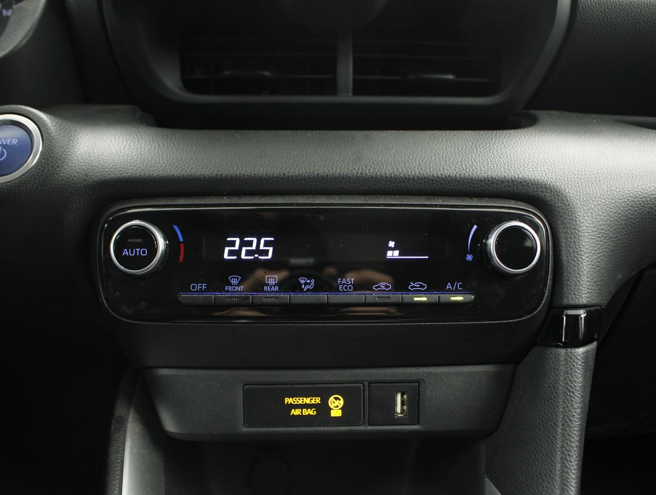 Foto Toyota Yaris 11