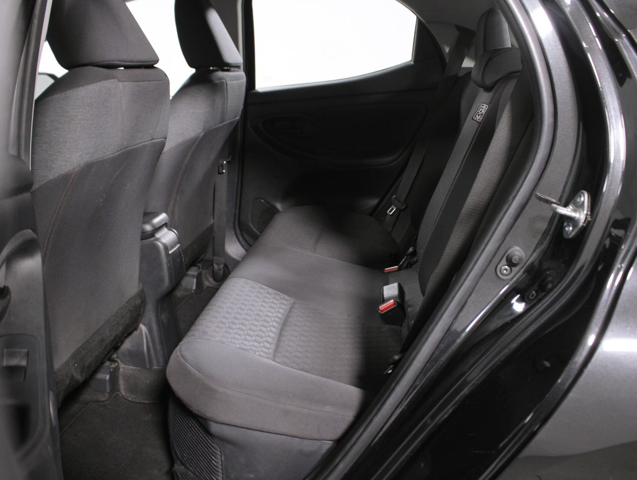Foto Toyota Yaris 26