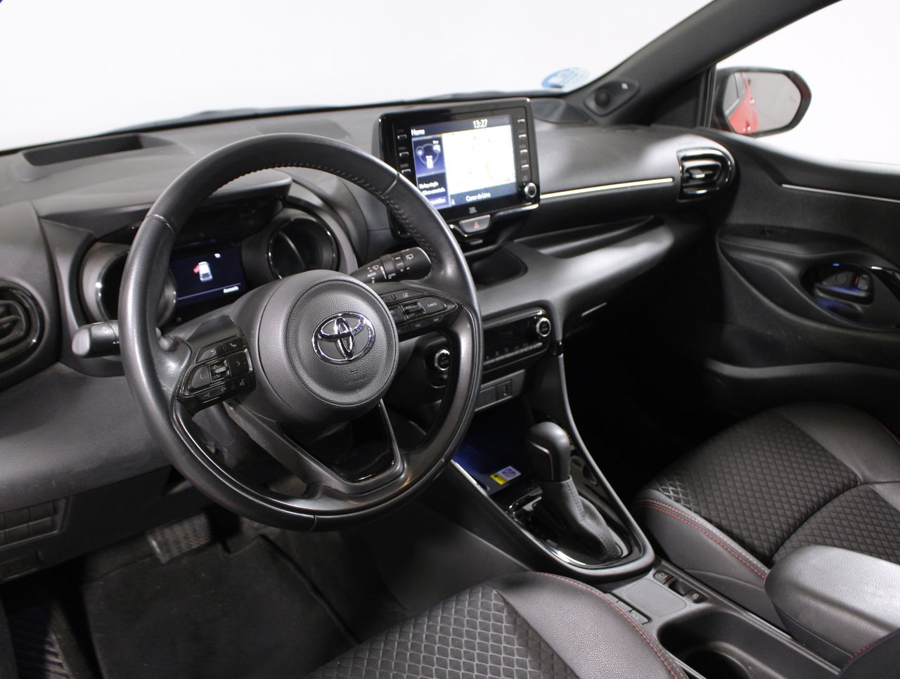 Foto Toyota Yaris 28