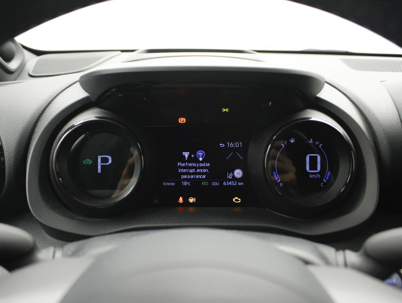Foto Toyota Yaris 9