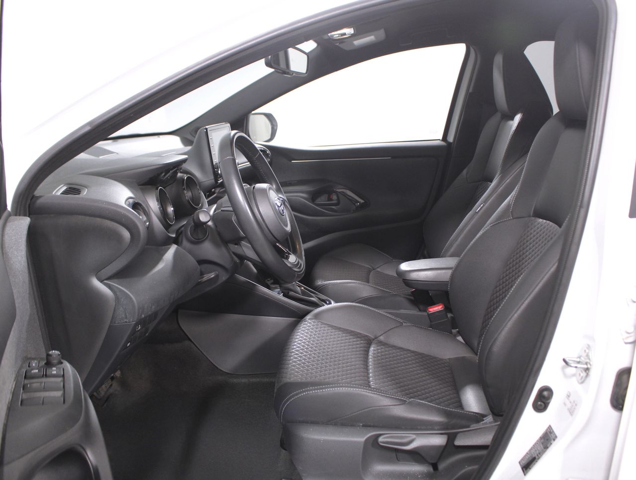 Foto Toyota Yaris 27