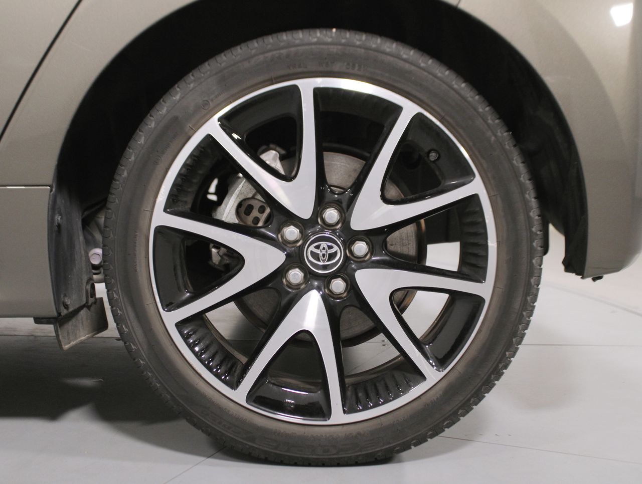 Foto Toyota Yaris 8