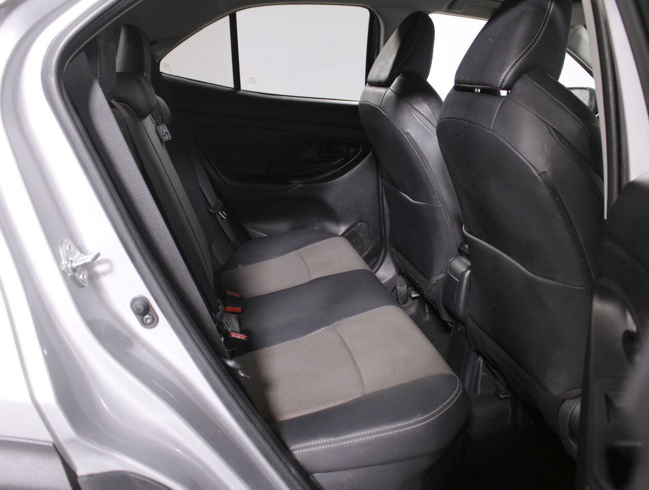 Foto Toyota Yaris 6