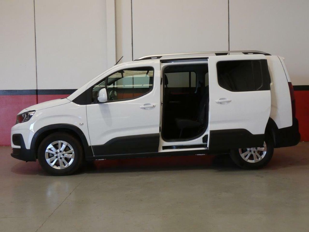 Foto Peugeot Rifter 9