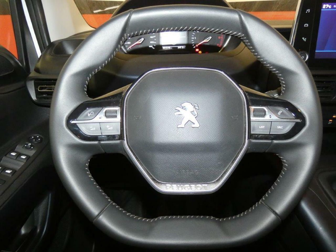 Foto Peugeot Rifter 11