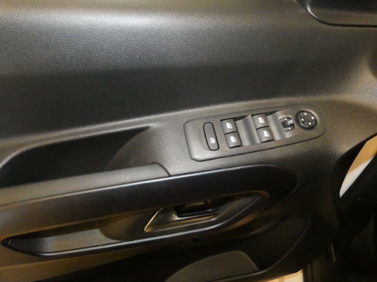 Foto Peugeot Rifter 18