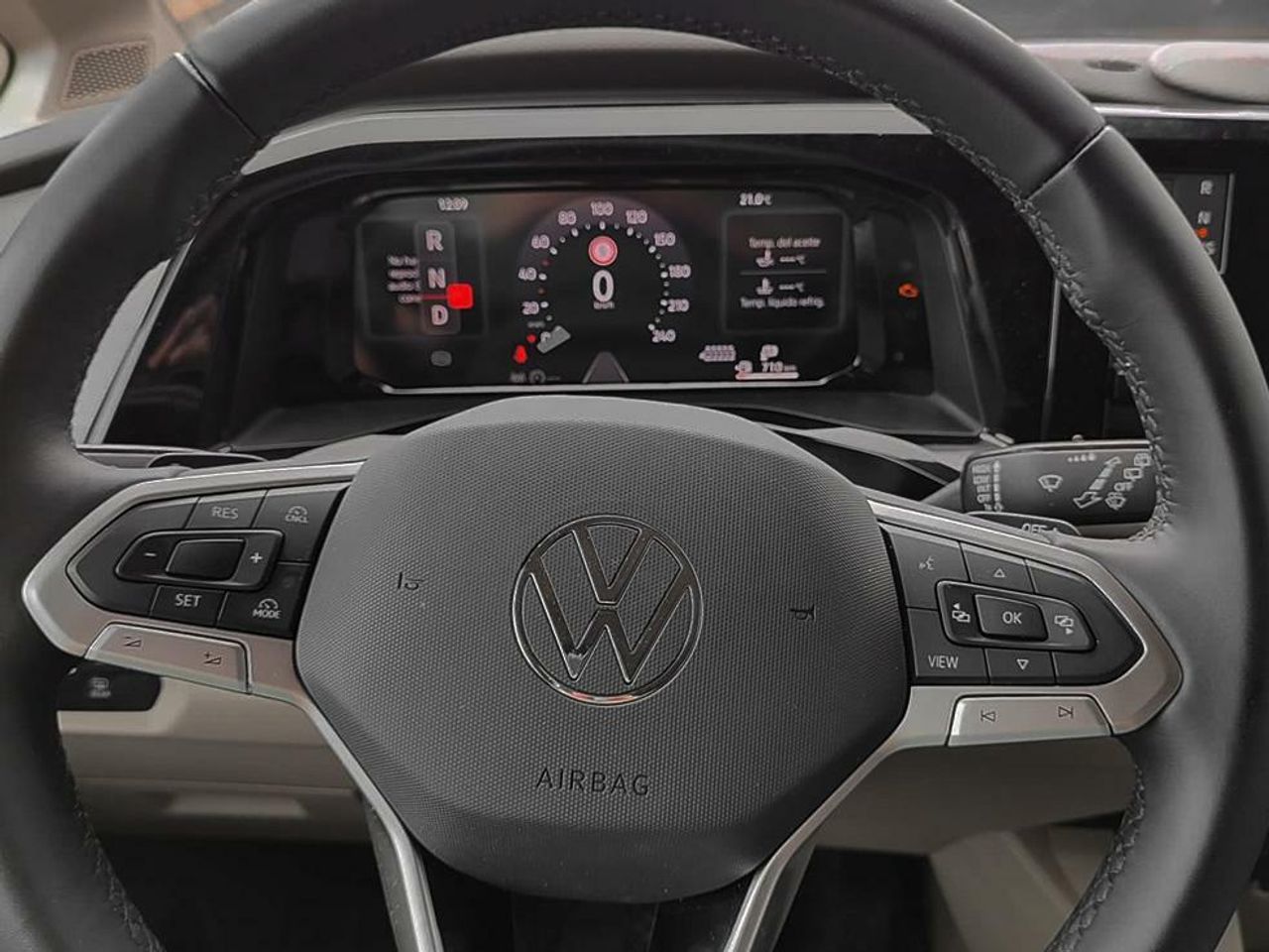 Foto Volkswagen Multivan 8
