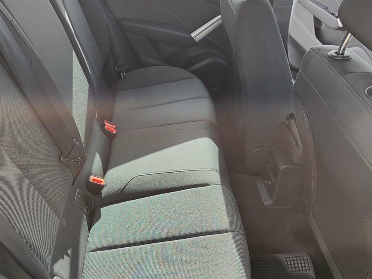 Foto Audi Q2 15
