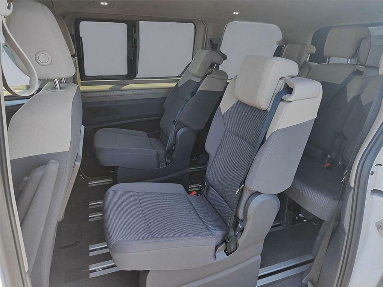Foto Volkswagen Multivan 13