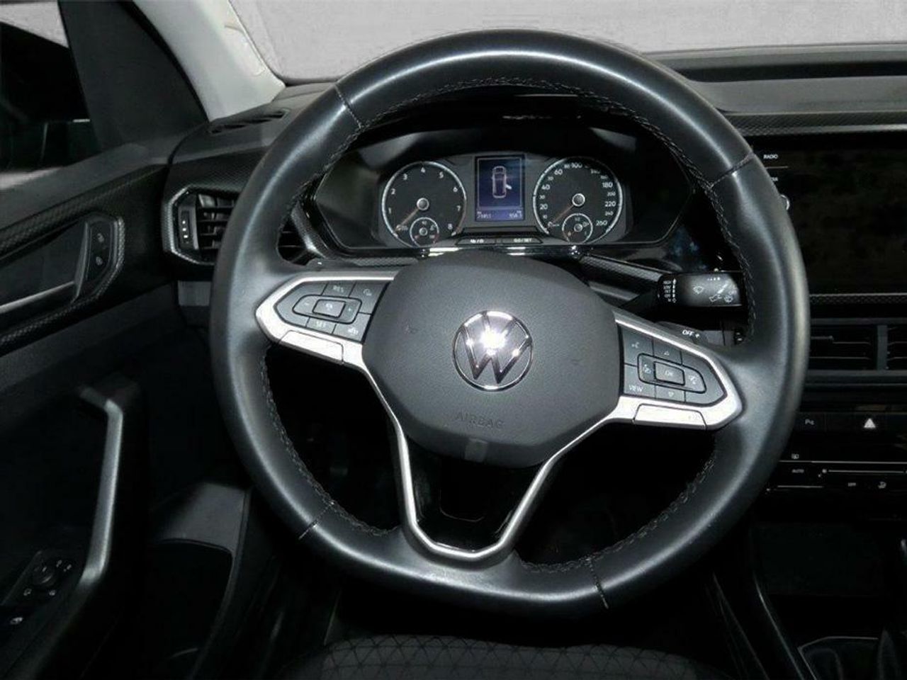 Foto Volkswagen T-Cross 8