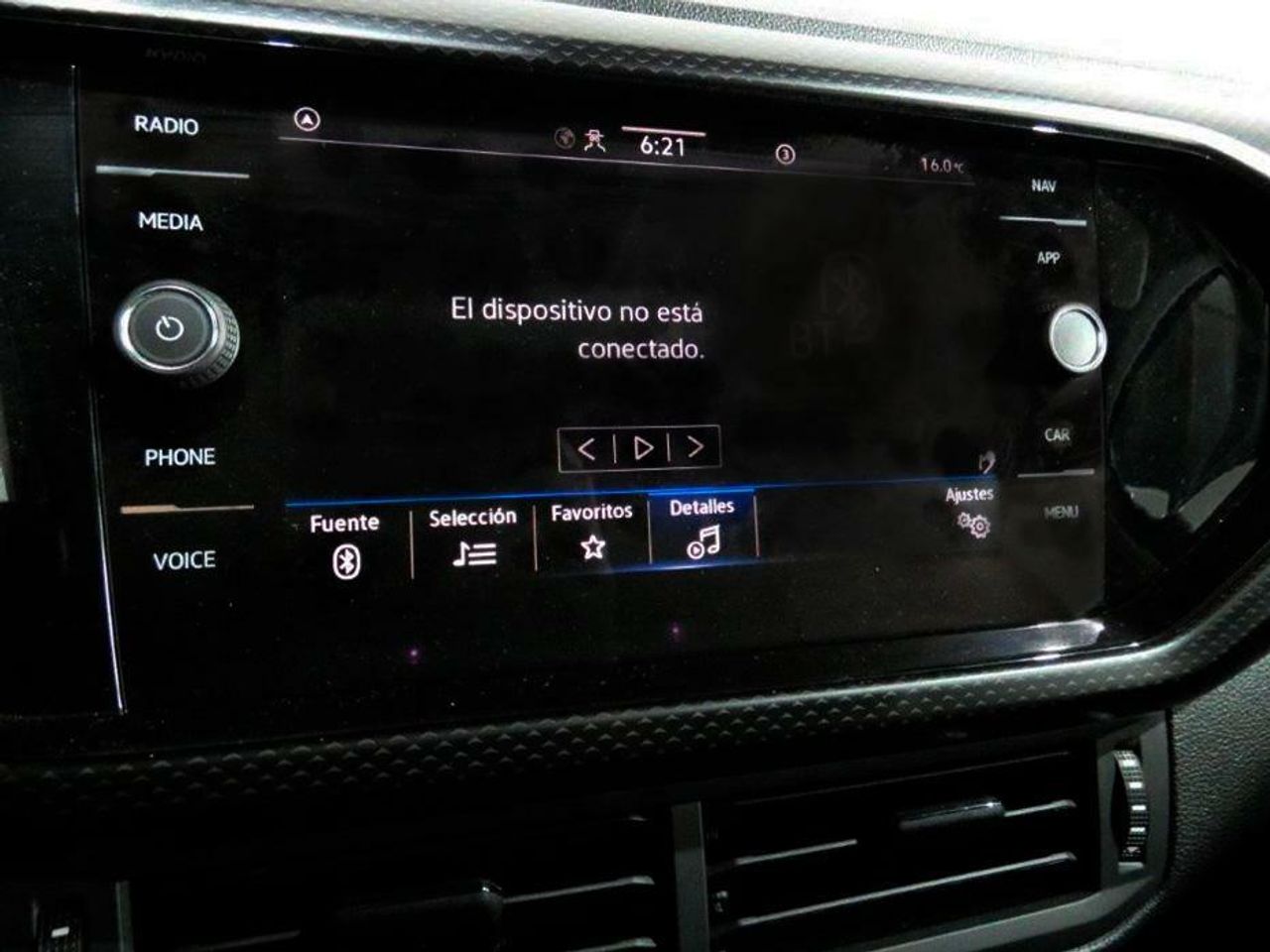 Foto Volkswagen T-Cross 14