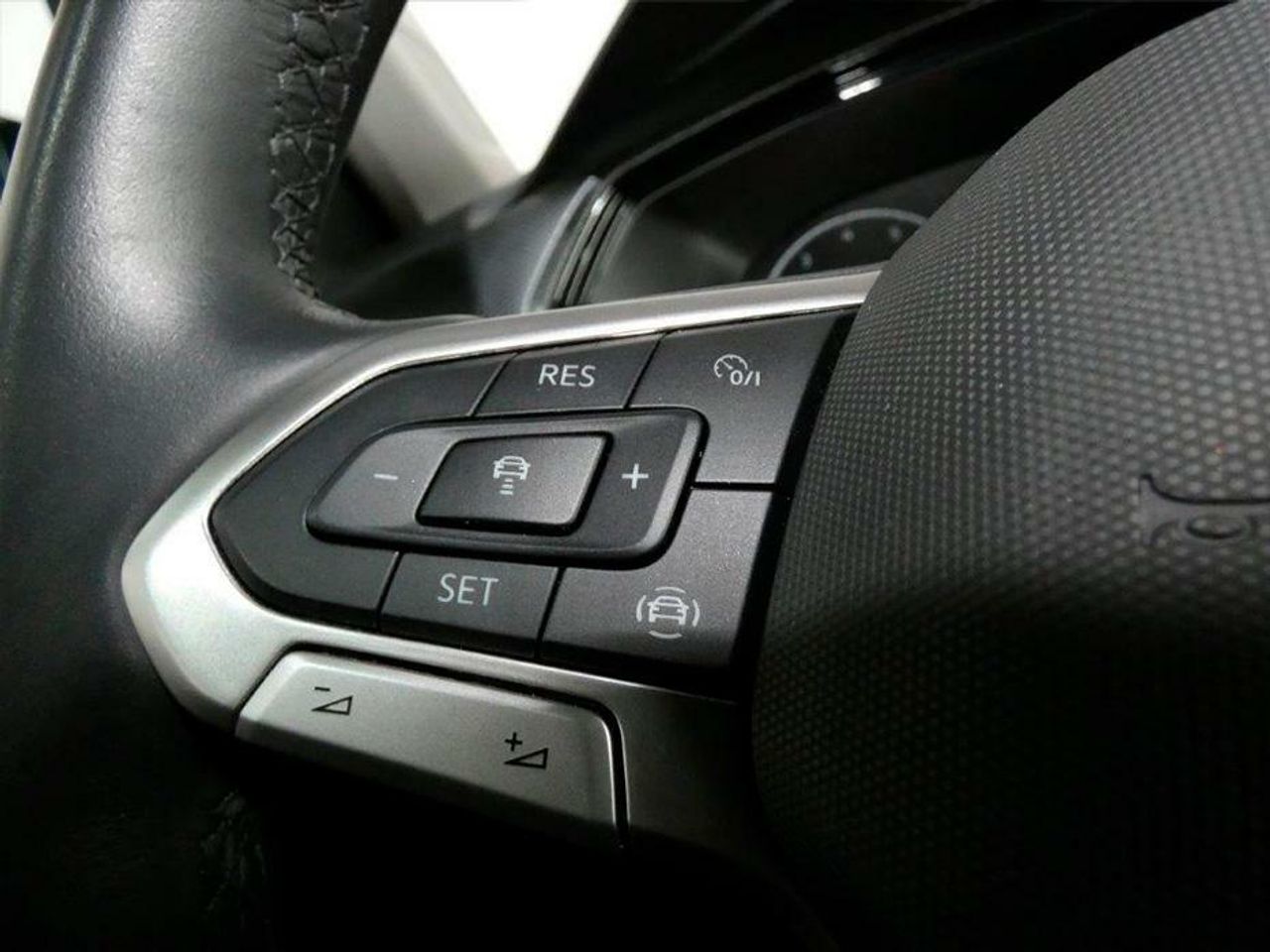 Foto Volkswagen T-Cross 17