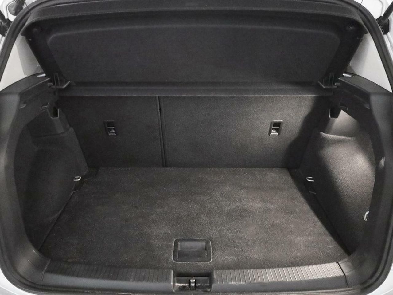 Foto Volkswagen T-Cross 24
