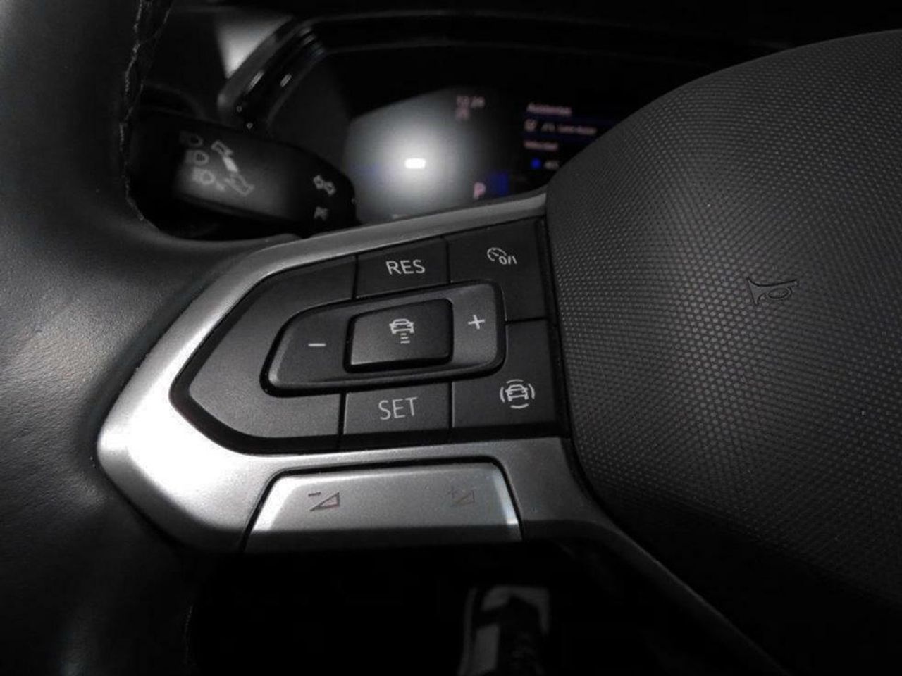 Foto Volkswagen T-Cross 13