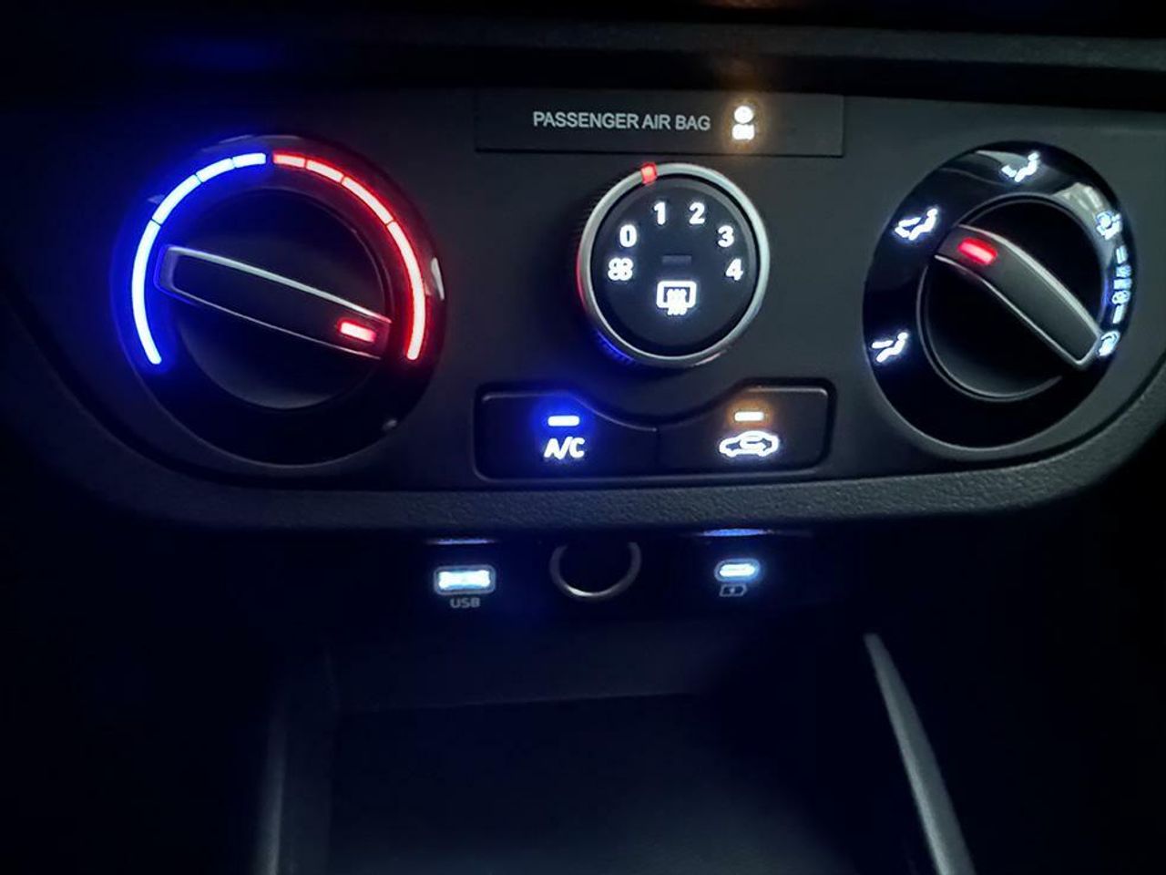 Foto Hyundai i10 11