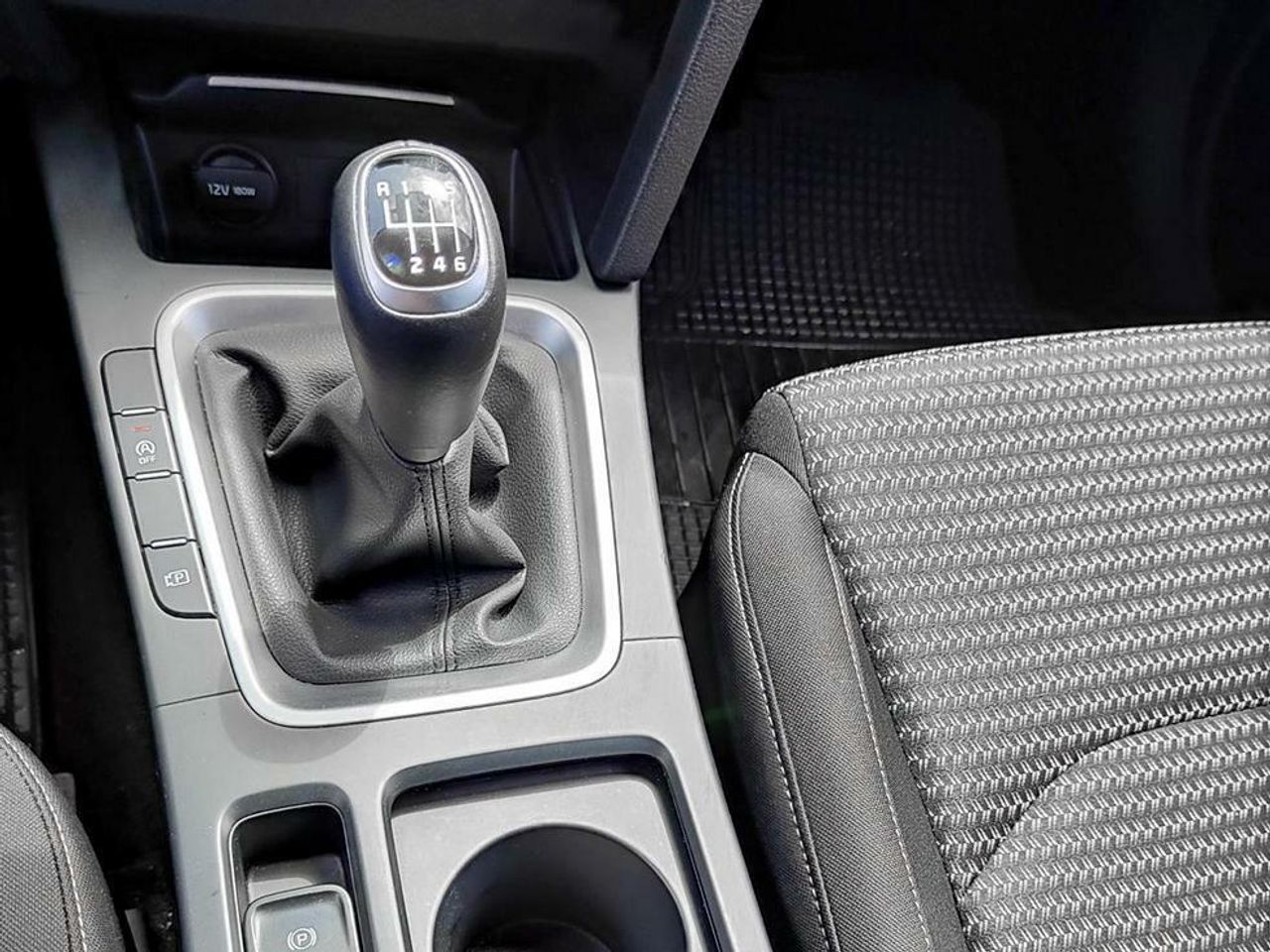 Foto Kia XCeed 10