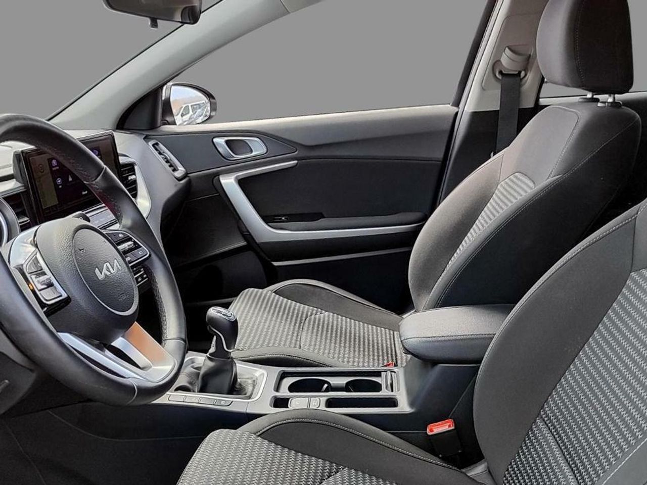 Foto Kia XCeed 12