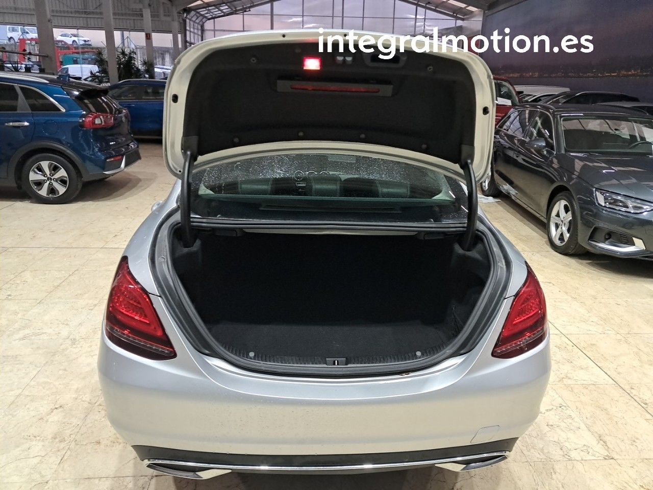 Foto Mercedes-Benz Clase C 30