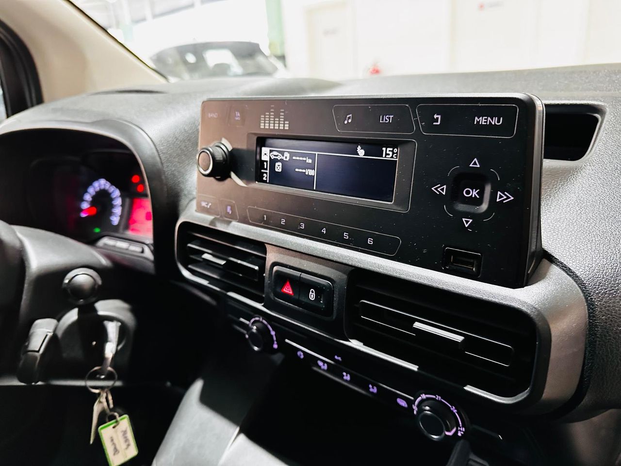 Foto Citroën Berlingo 23