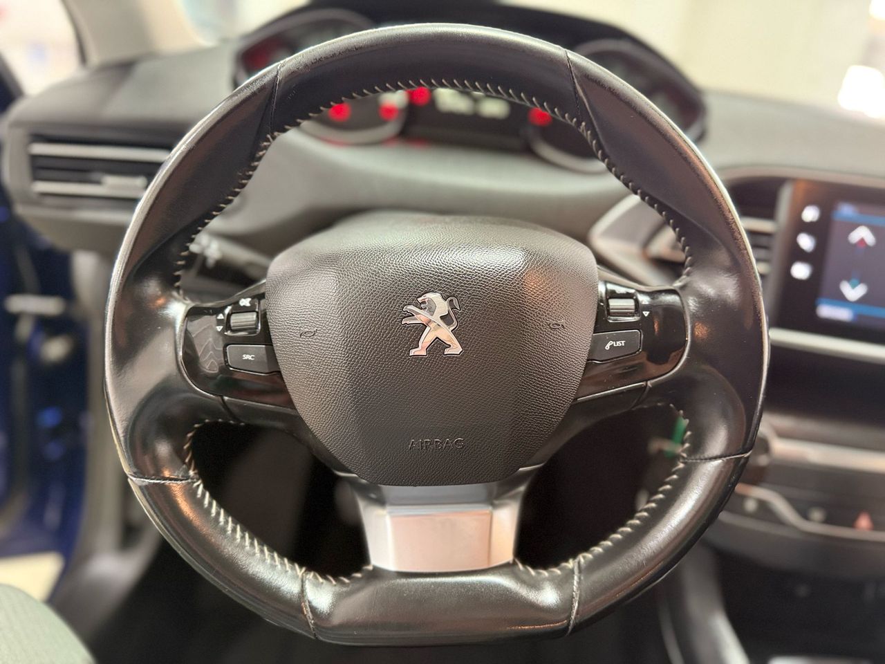 Foto Peugeot 308 5