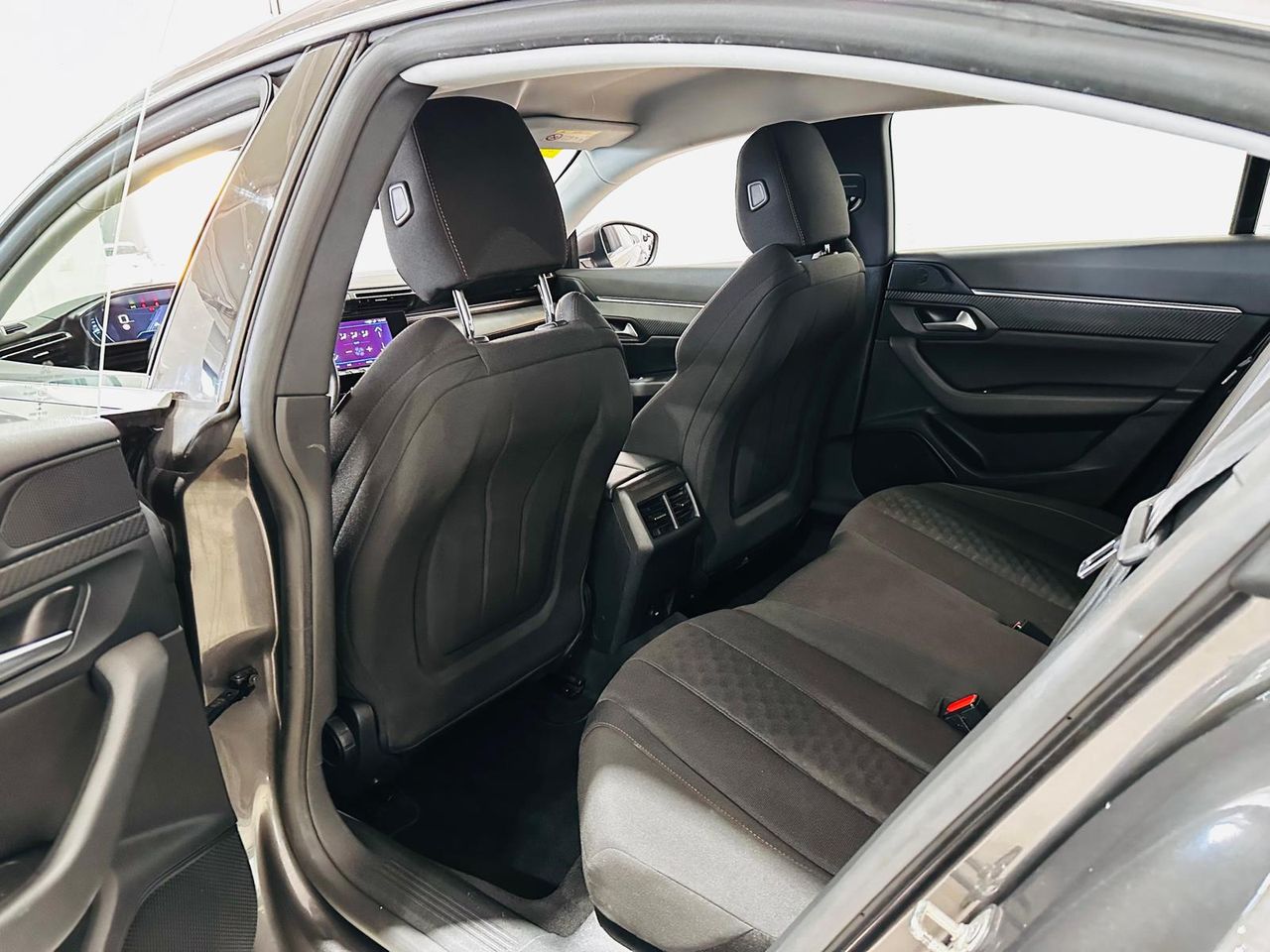 Foto Peugeot 508 36