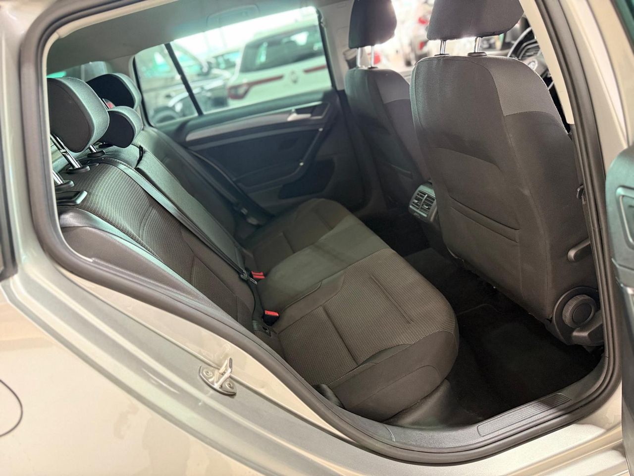 Foto Volkswagen Golf 14