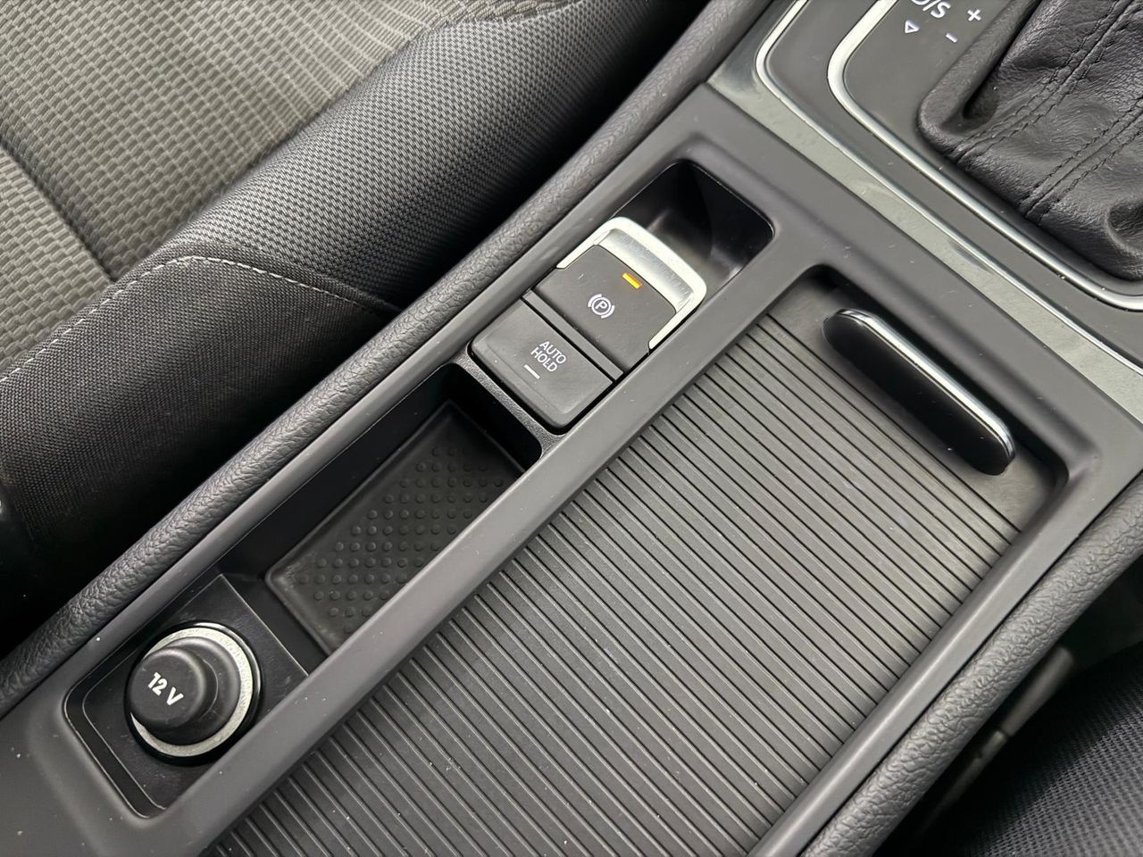 Foto Volkswagen Golf 16