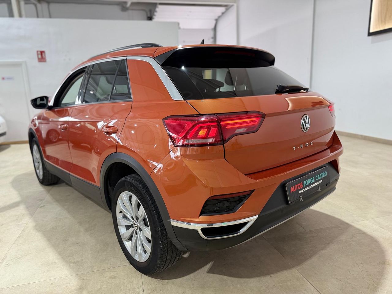 Foto Volkswagen T-Roc 4