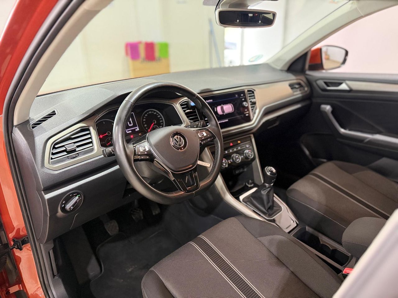 Foto Volkswagen T-Roc 8