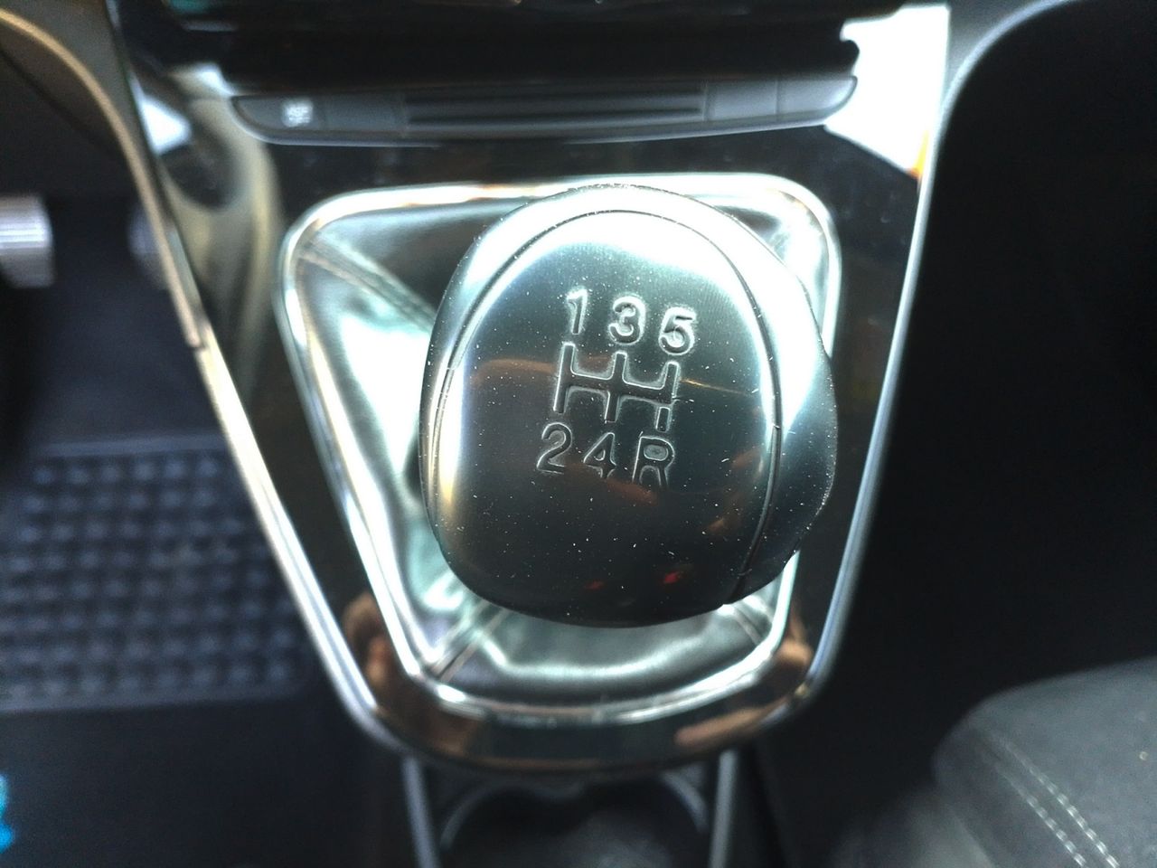 Foto Lancia Ypsilon 12