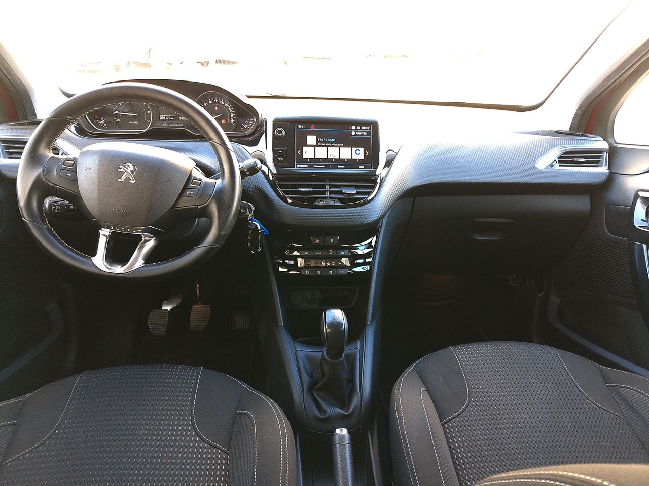 Foto Peugeot 208 6