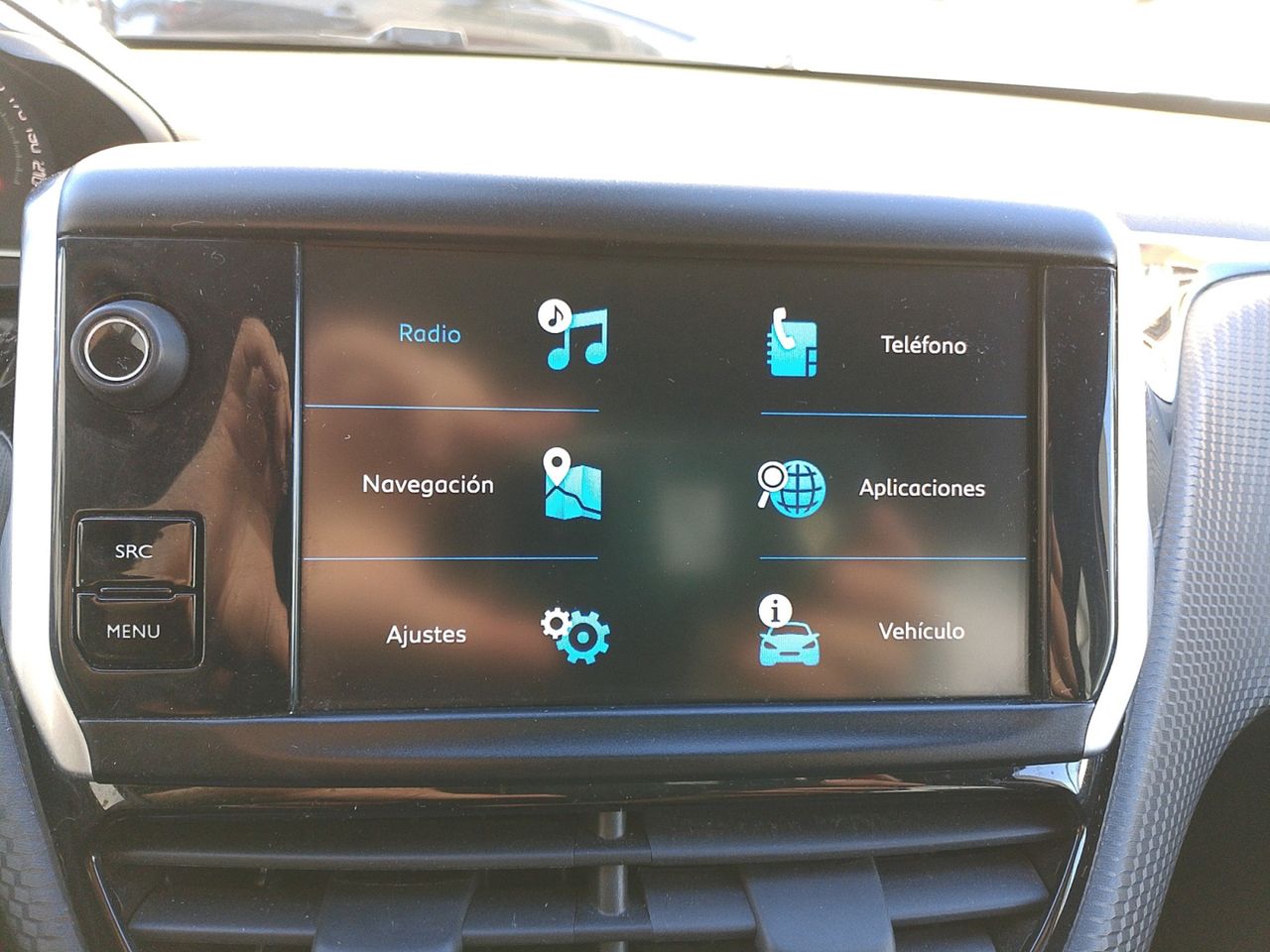 Foto Peugeot 208 14