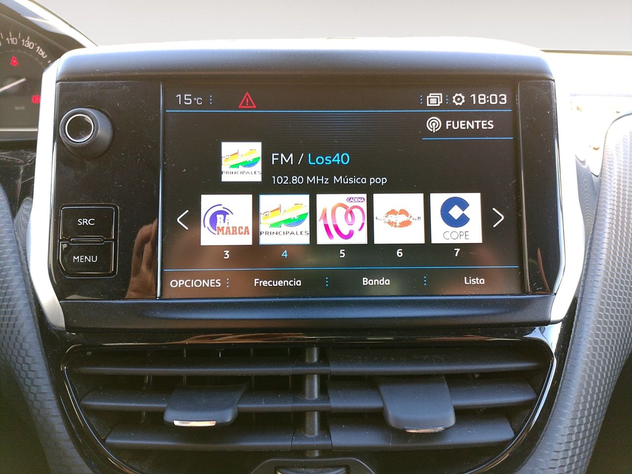 Foto Peugeot 208 16