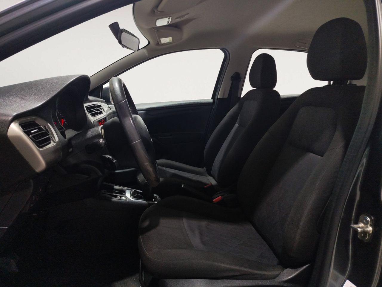 Foto Citroën C-Elysèe 8