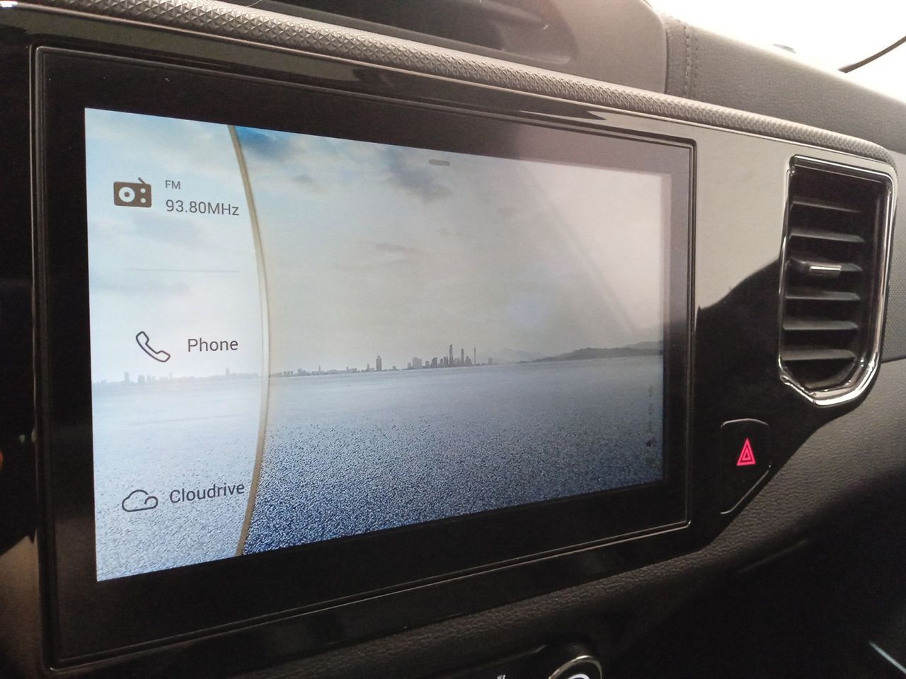 Foto DR Automobiles DR4 15
